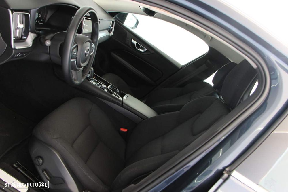 Volvo V60 2.0 T6 AWD TE Inscription Expression - 25