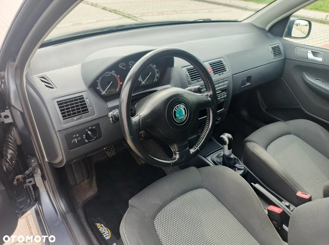 Skoda Fabia 1.4 16V Combi Elegance - 12