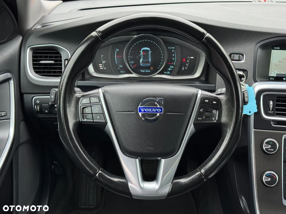 Volvo V60 D2 Summum - 11