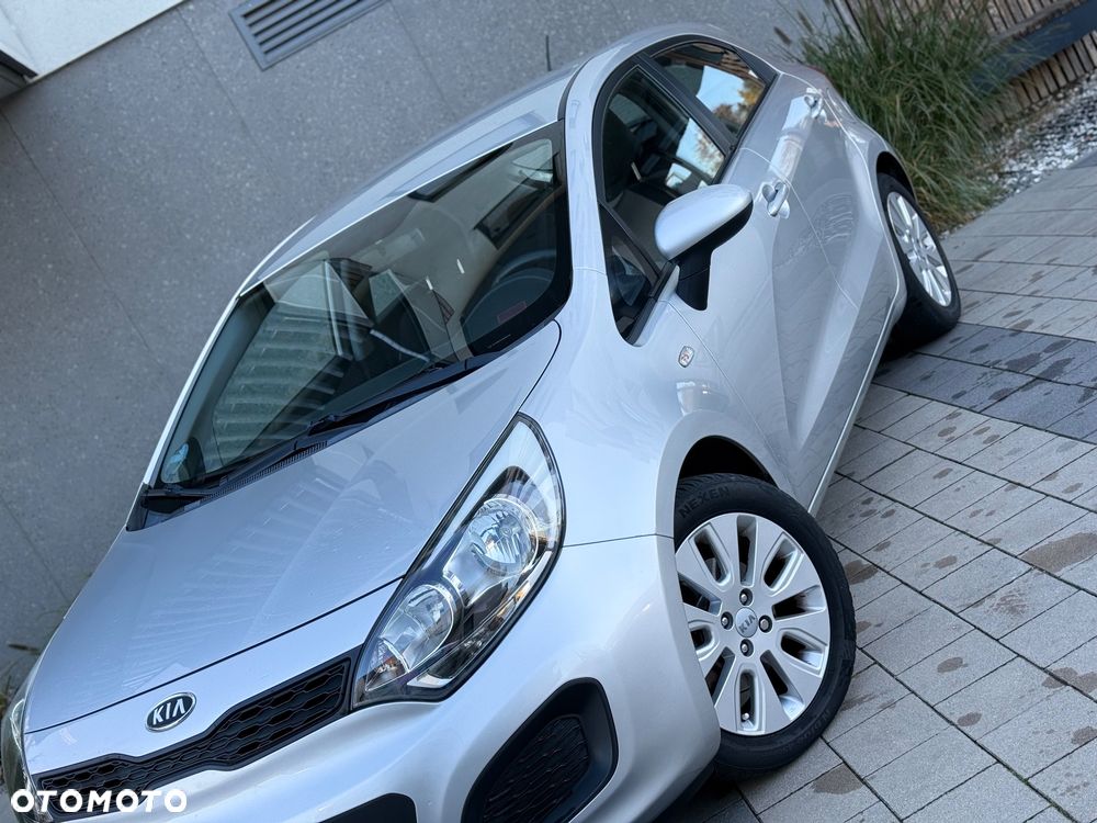 Kia Rio - 23
