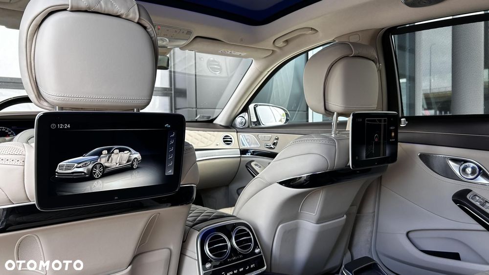 Mercedes-Benz Klasa S 560 4-Matic L 9G-TRONIC - 30