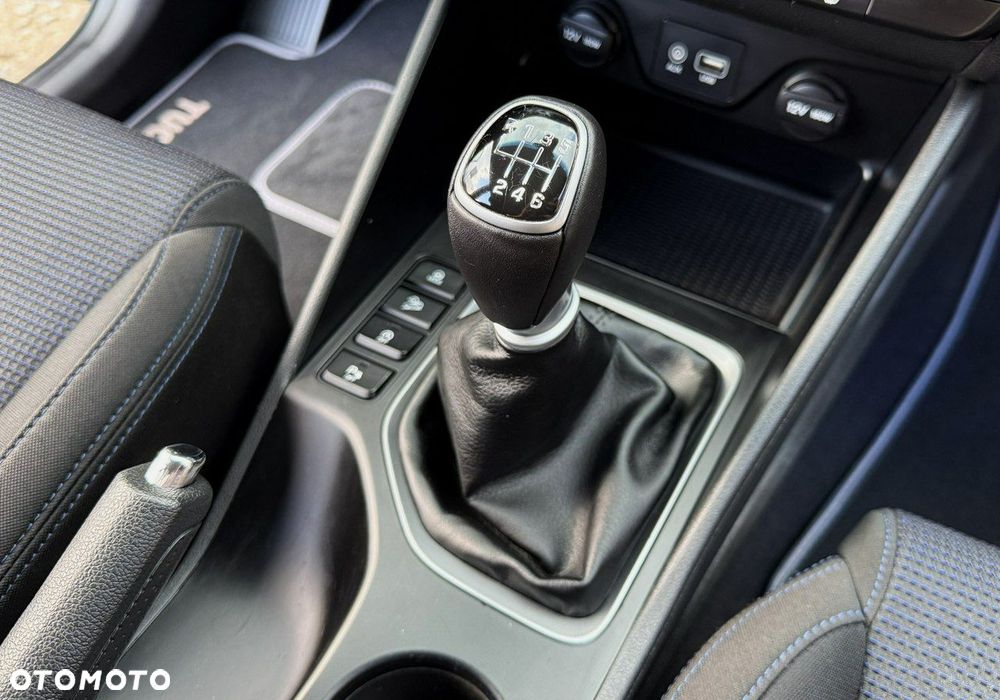 Hyundai Tucson blue 1.6 GDi 2WD Navi - 27