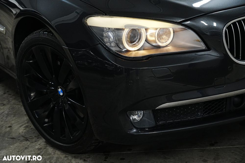BMW Seria 7 - 24