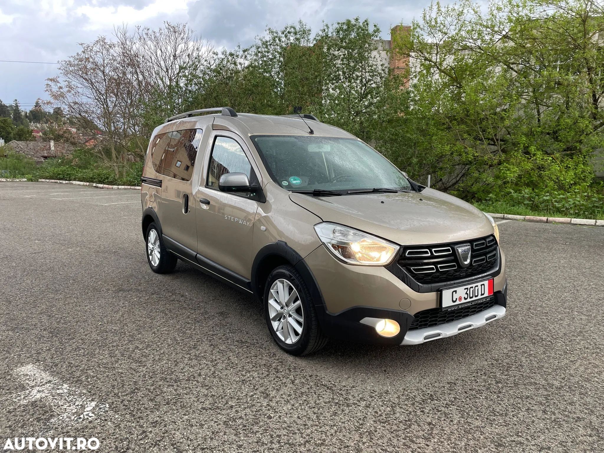 Dacia Dokker 1.5 Blue dCi Stepway - 1