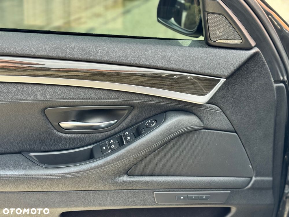 BMW Seria 5 - 32