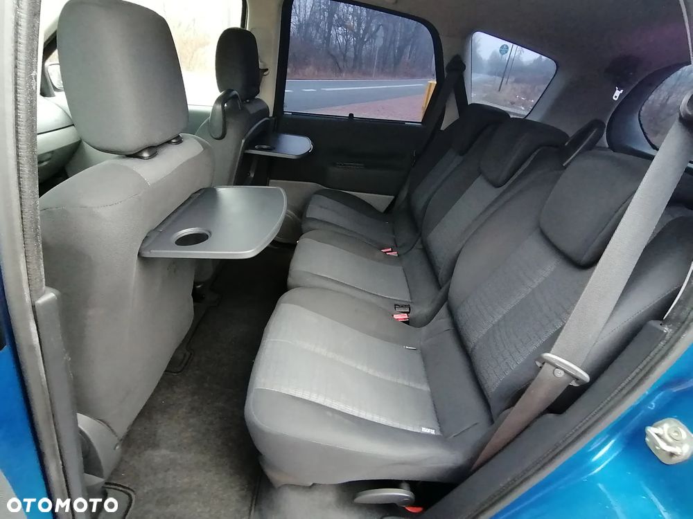 Renault Grand Scenic 2.0 16V Avantage - 25