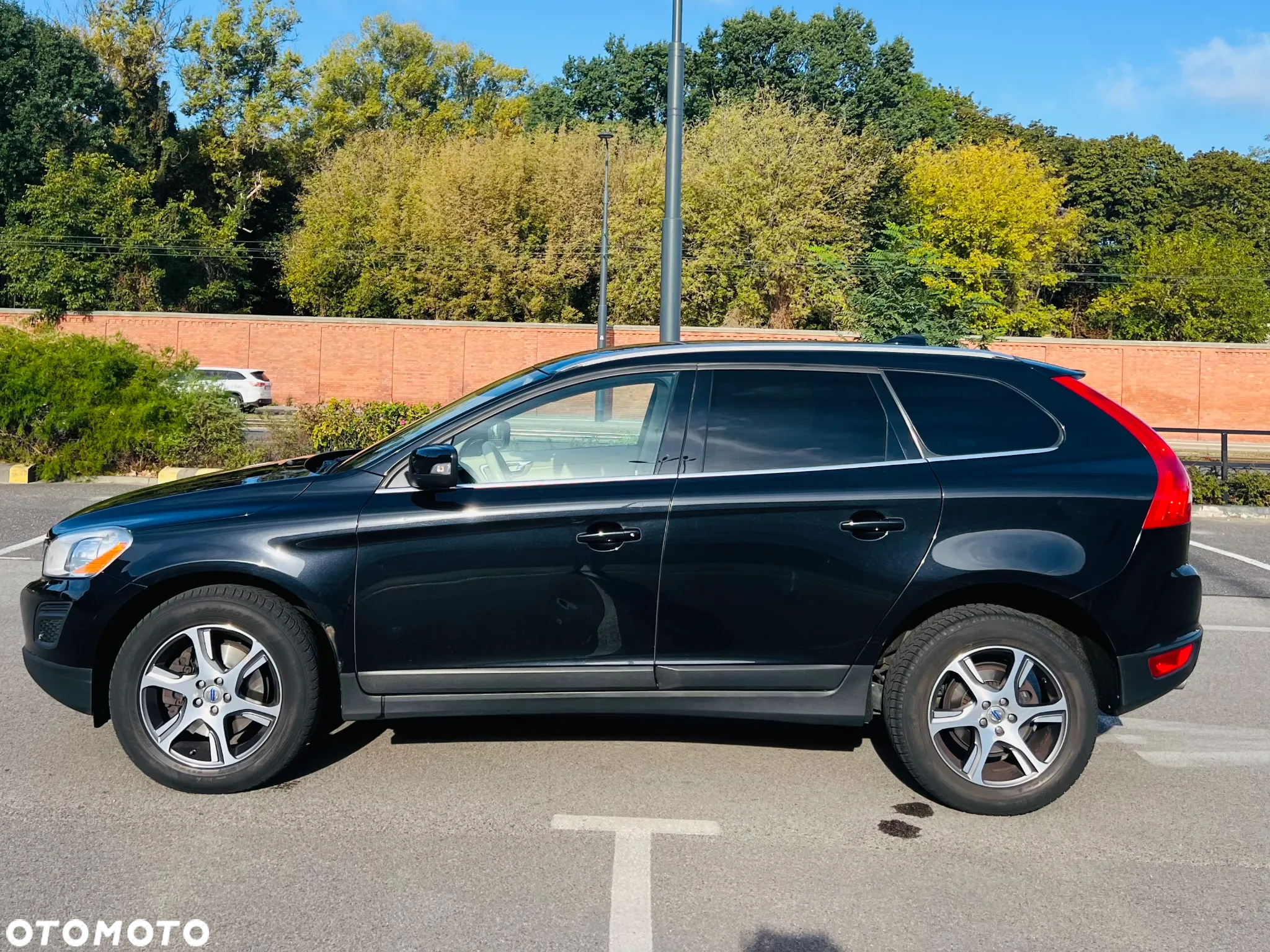 Volvo XC 60 2.4D AWD Momentum - 12