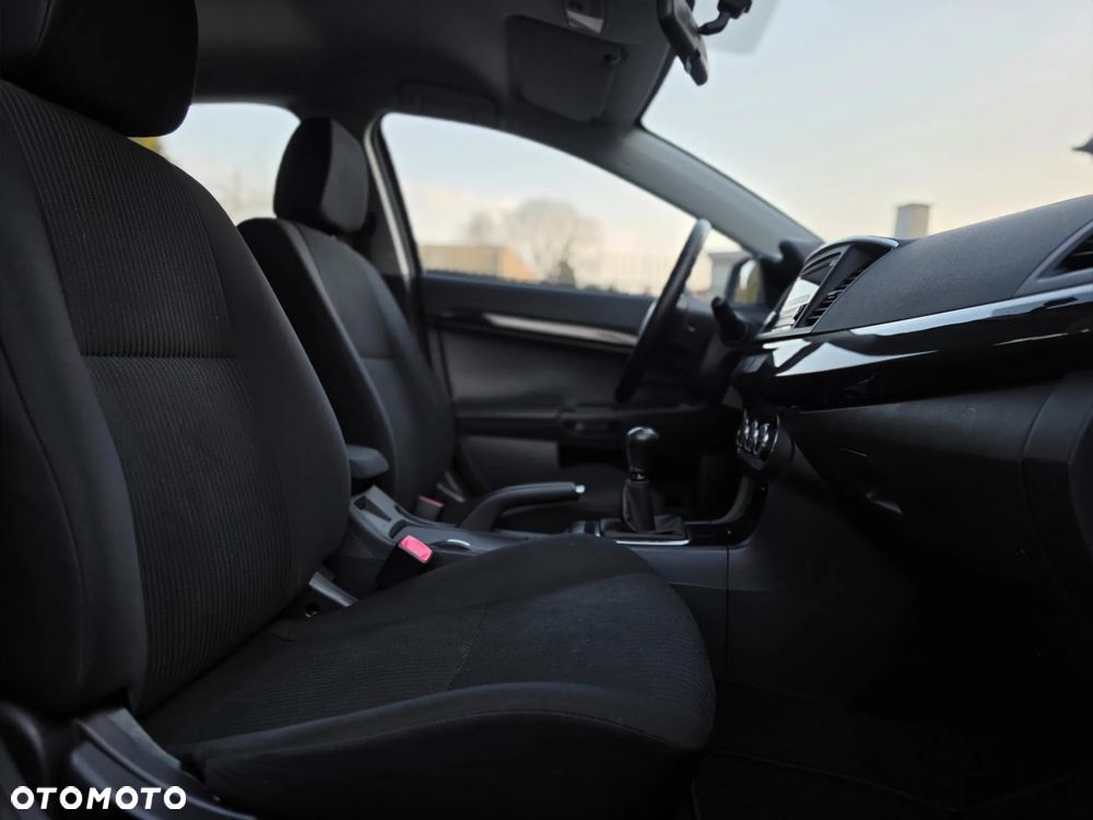 Mitsubishi Lancer - 19