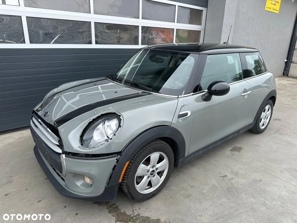 MINI Cooper Standard - 6