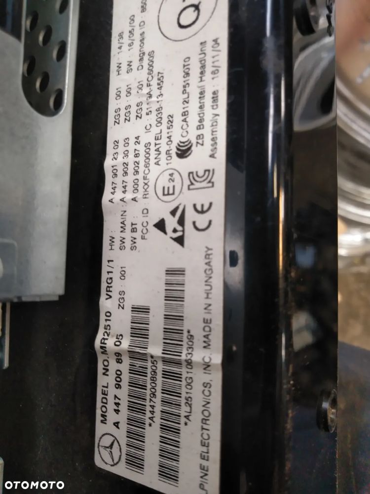 Radio W447 A4479008905 - 2