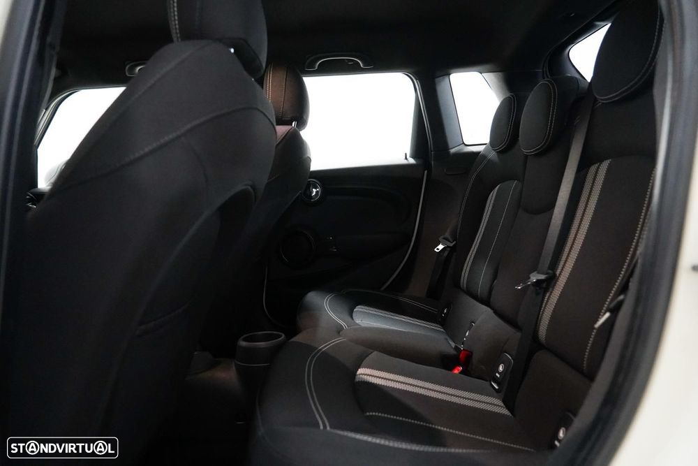 MINI 5 Portas One D - 7