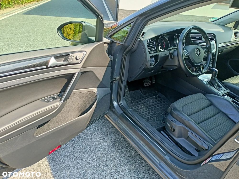 Volkswagen Golf 1.4 TSI BlueMotion Technology DSG Highline - 26
