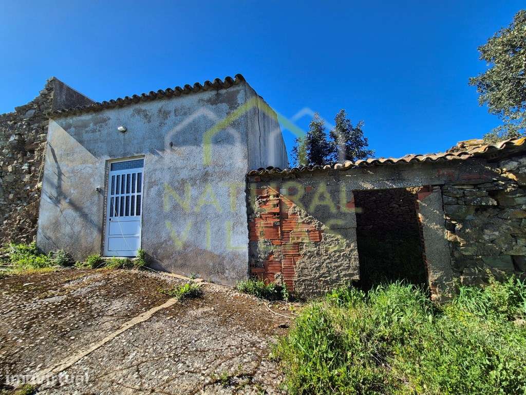 Ruína no Malhão, em Salir - Grande imagem: 5/18