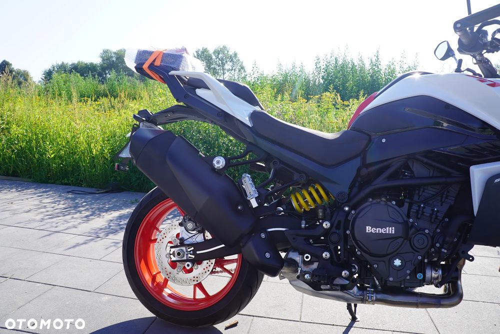 Benelli Inny - 15