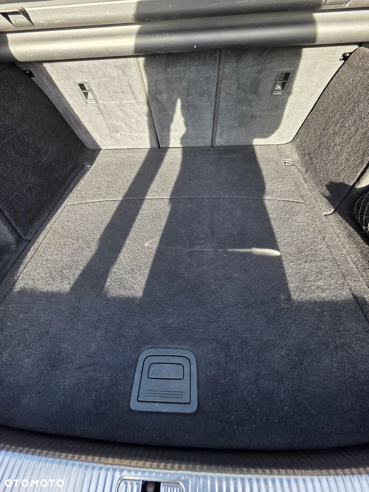 Audi A4 Avant 2.0 TDI S tronic - 15