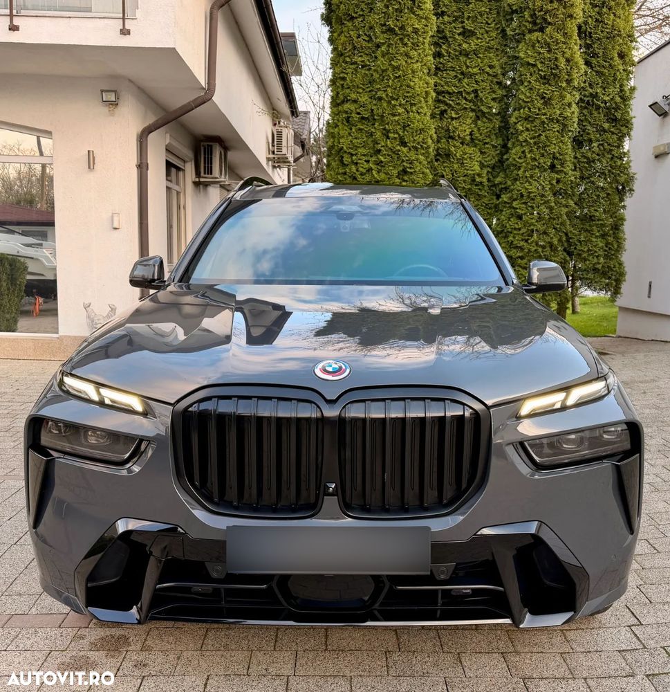BMW X7 2023 — imagine 31