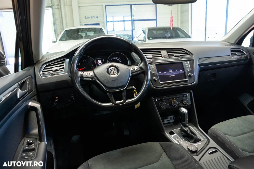 Volkswagen Tiguan 2.0 TDI 4Motion DSG BMT Sport & Style - 30