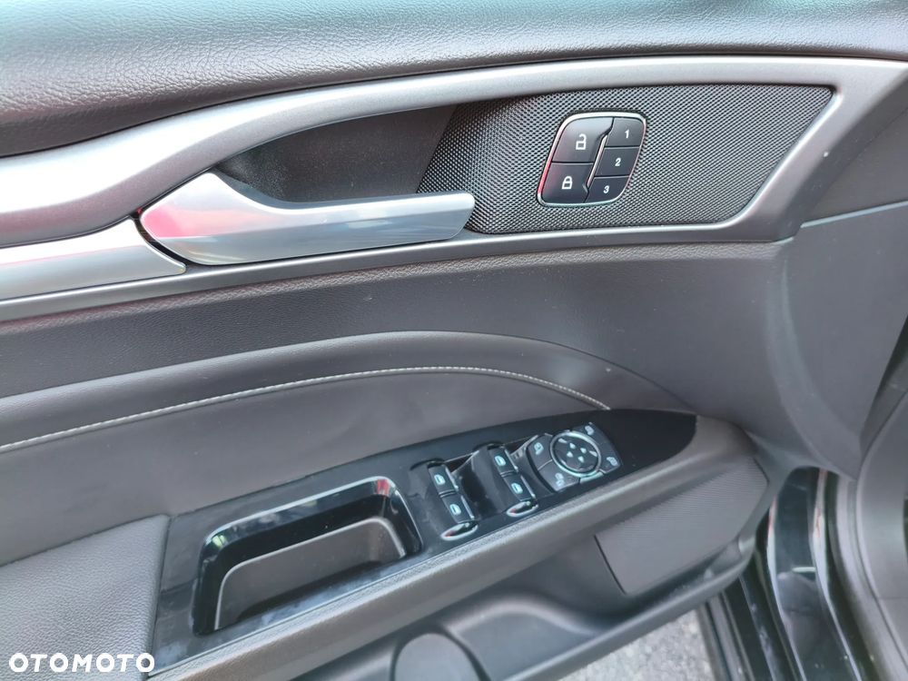 Ford Mondeo - 31