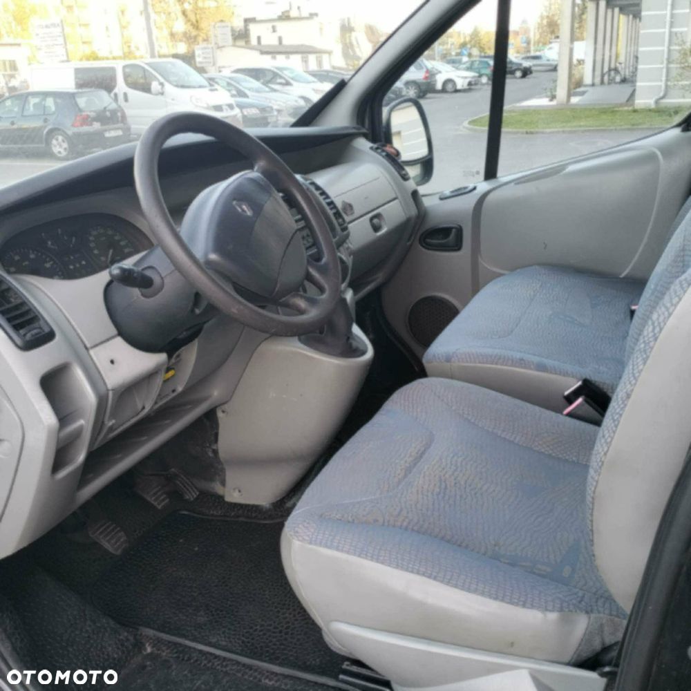 Renault Trafic Passenger - 7