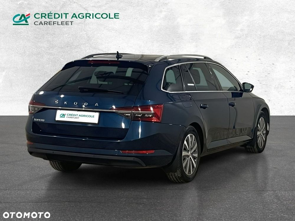 Skoda Superb 2023 photo 5