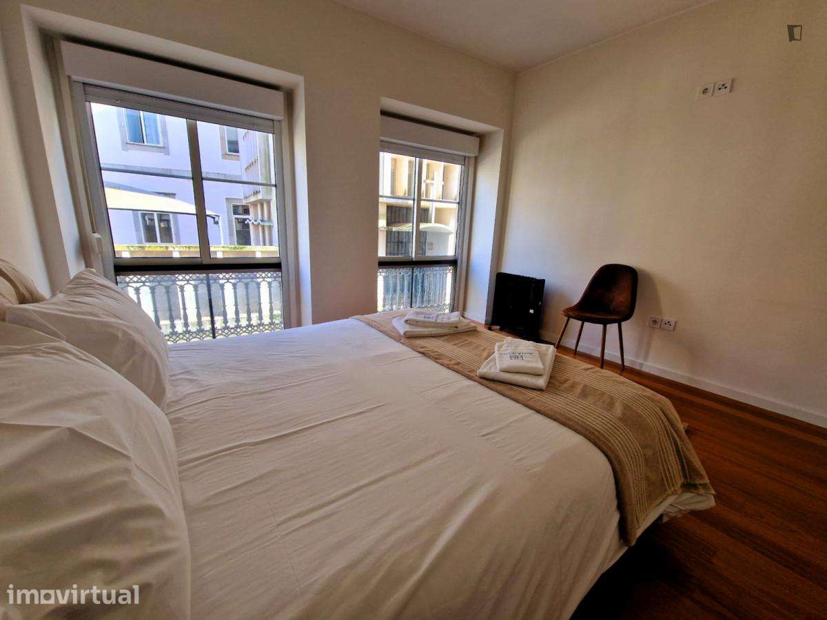 Apartamento com 1 quartos - localizado em Santo Ildefonso Porto - Grande imagem: 3/20