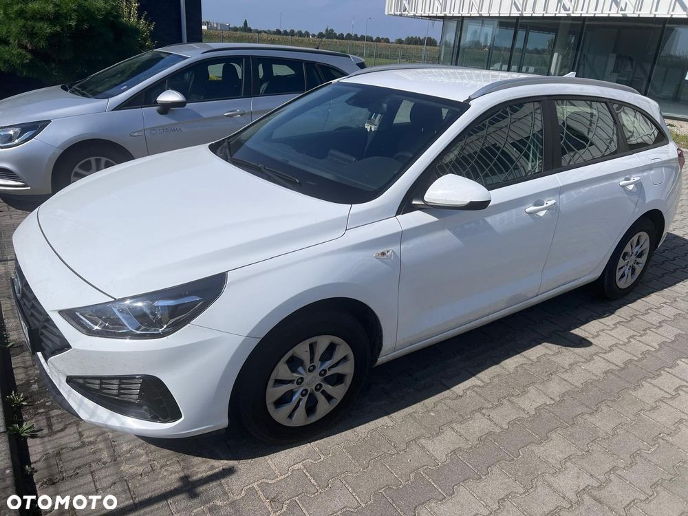 Hyundai i30 1.5 DPI Classic + - 1