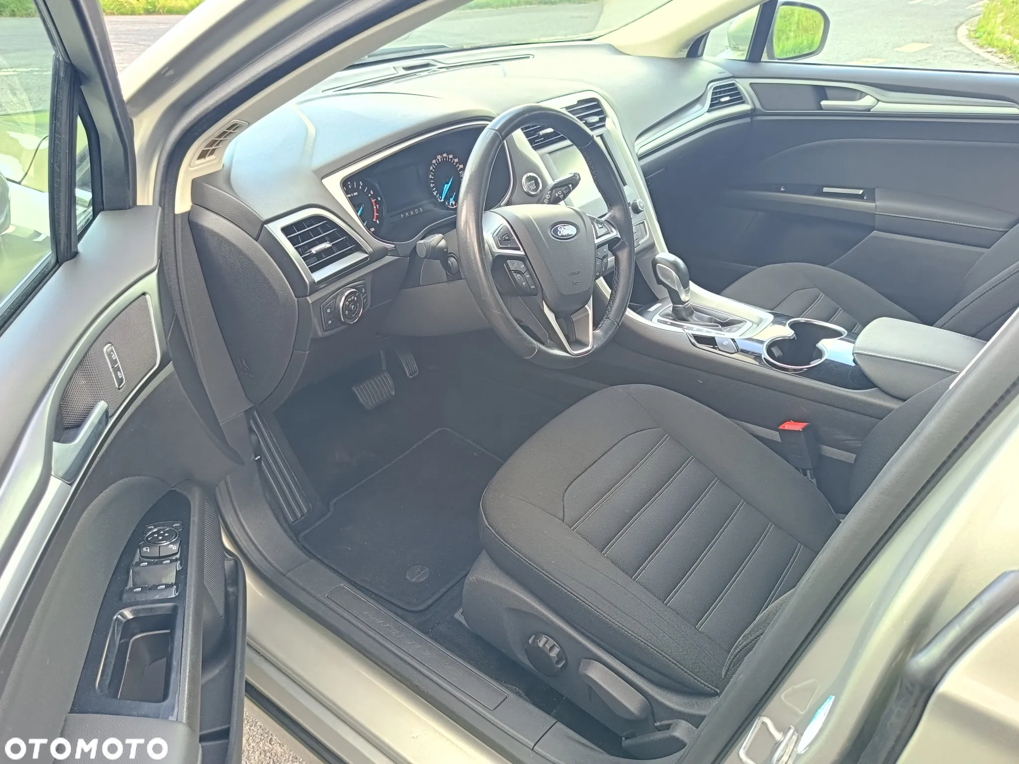 Ford Mondeo 1.5 EcoBoost Gold Edition - 14