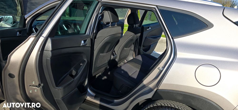 Hyundai Tucson 2.0 CRDI 4WD Style - 11