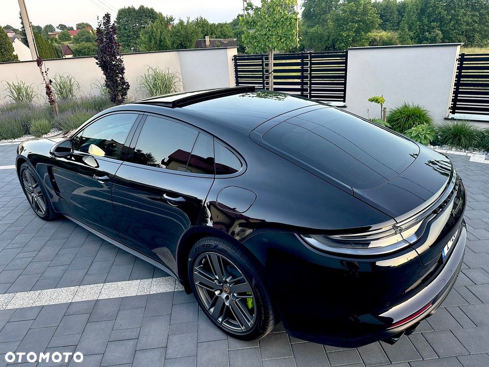 Porsche Panamera 4 E-Hybrid Platinum Edition - 24