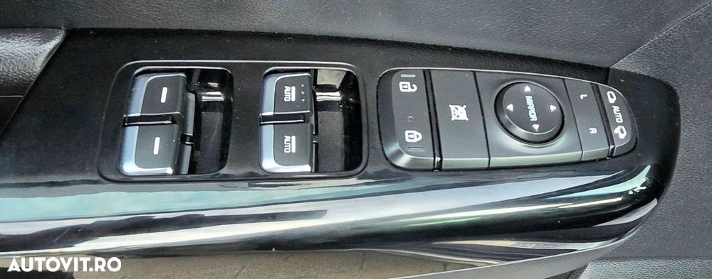 Kia Sportage 2,0 CRDI AWD Aut. GT Line - 23