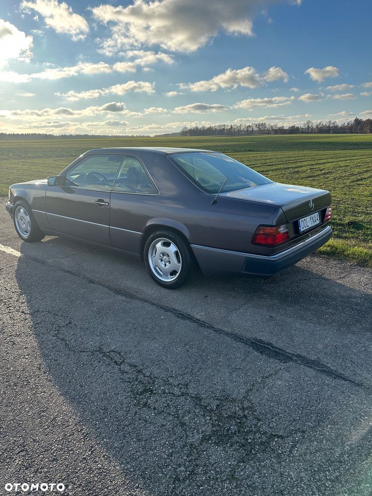 Mercedes-Benz W124 (1984-1993) - 2