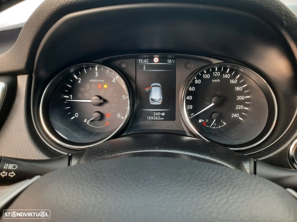 Nissan Qashqai 1.5 dCi N-Connecta 18 - 47