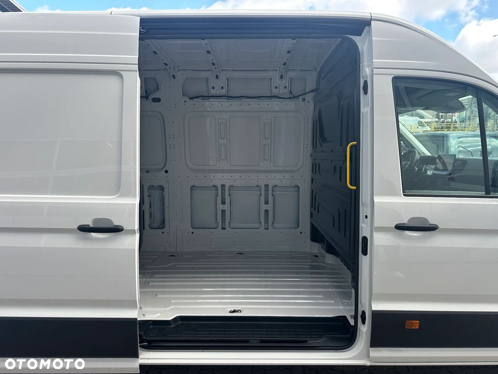 Volkswagen Crafter - 11