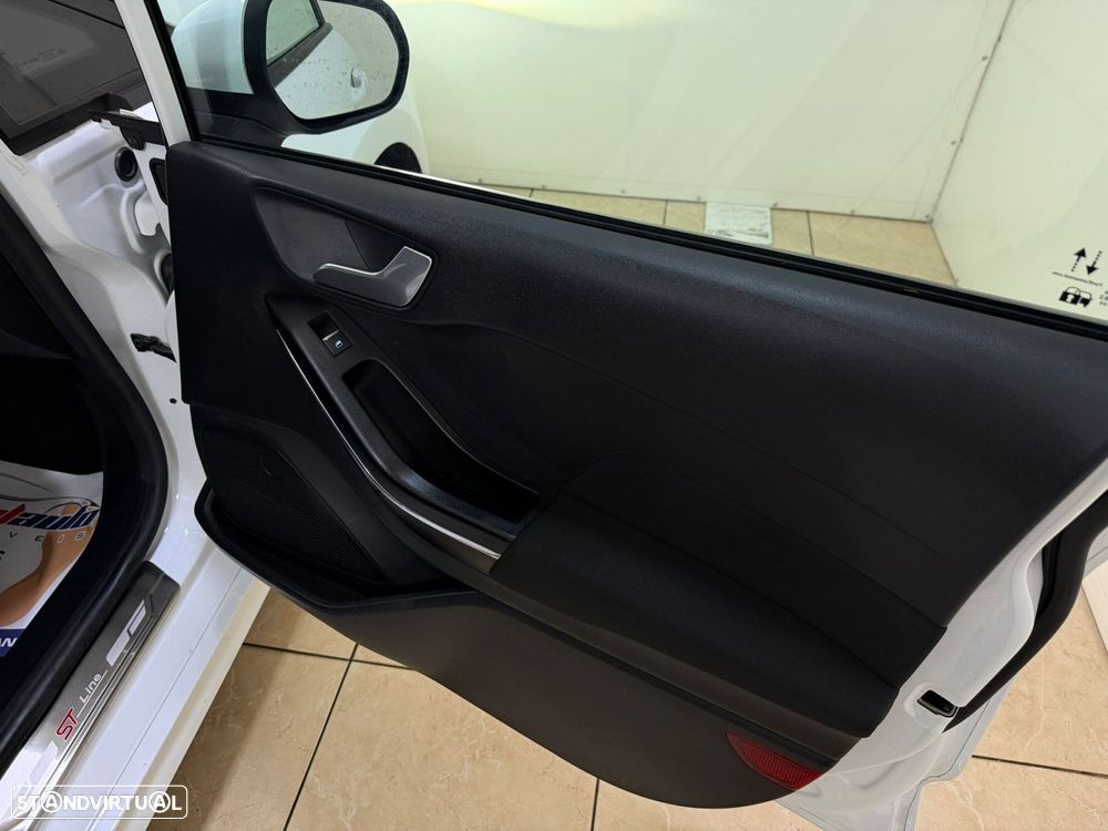 Ford Fiesta 1.0 EcoBoost ST-Line - 42