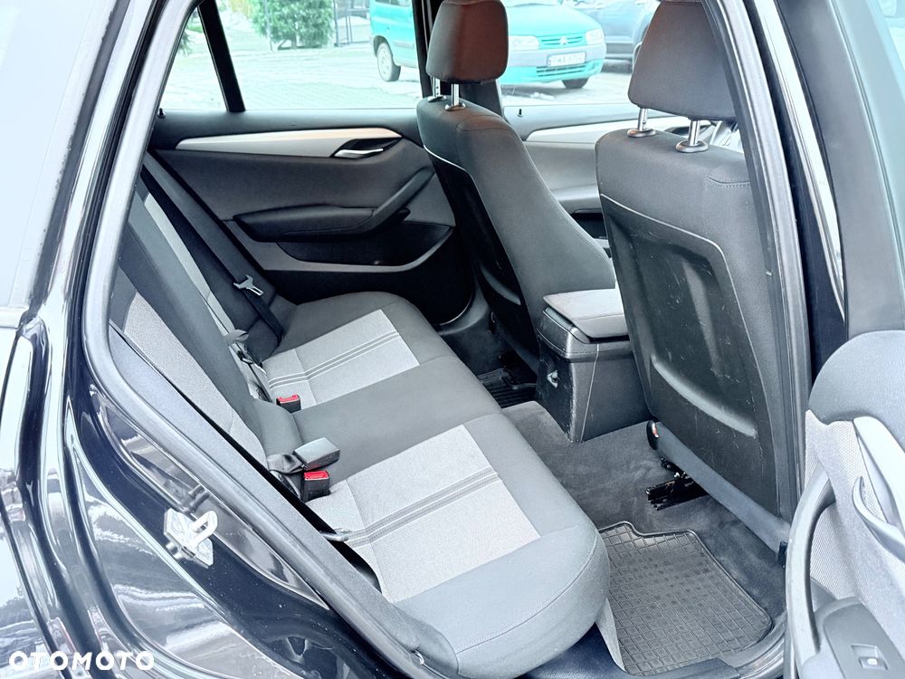 BMW X1 xDrive18d xLine - 15