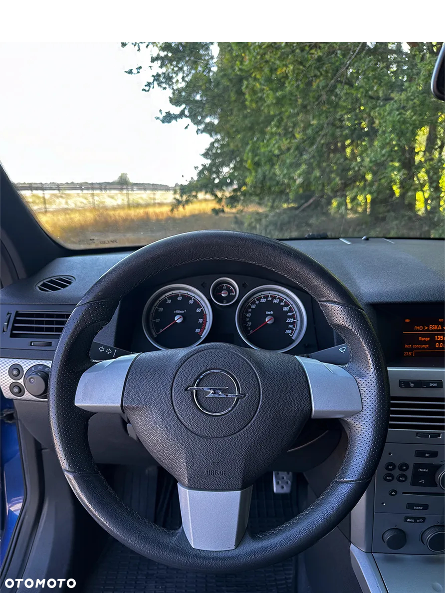 Opel Astra GTC 1.8 Sport - 17