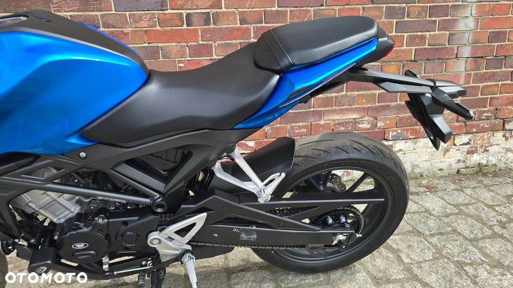 Honda CB - 9