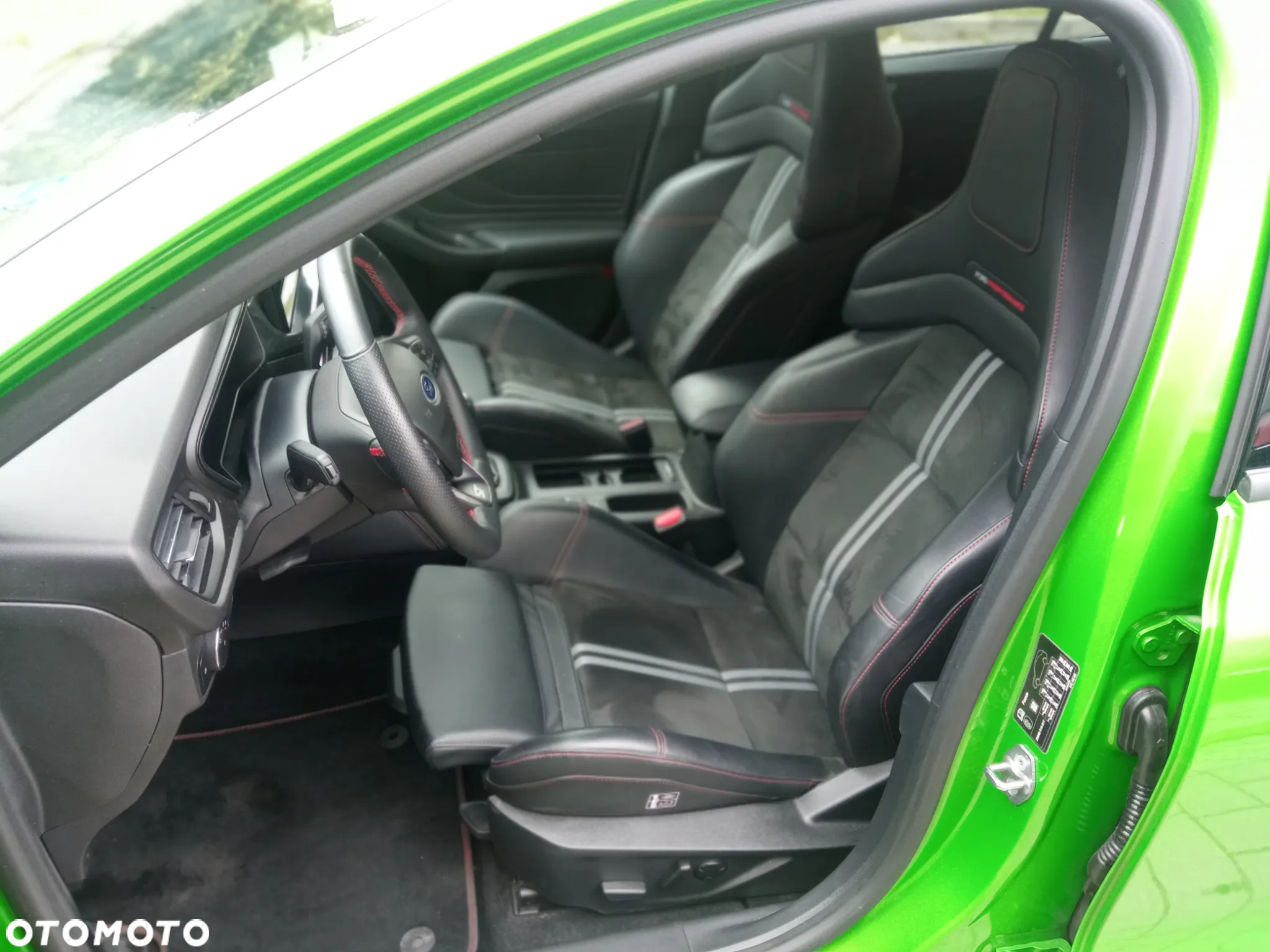 Ford Focus 2.3 EcoBoost ST X - 9