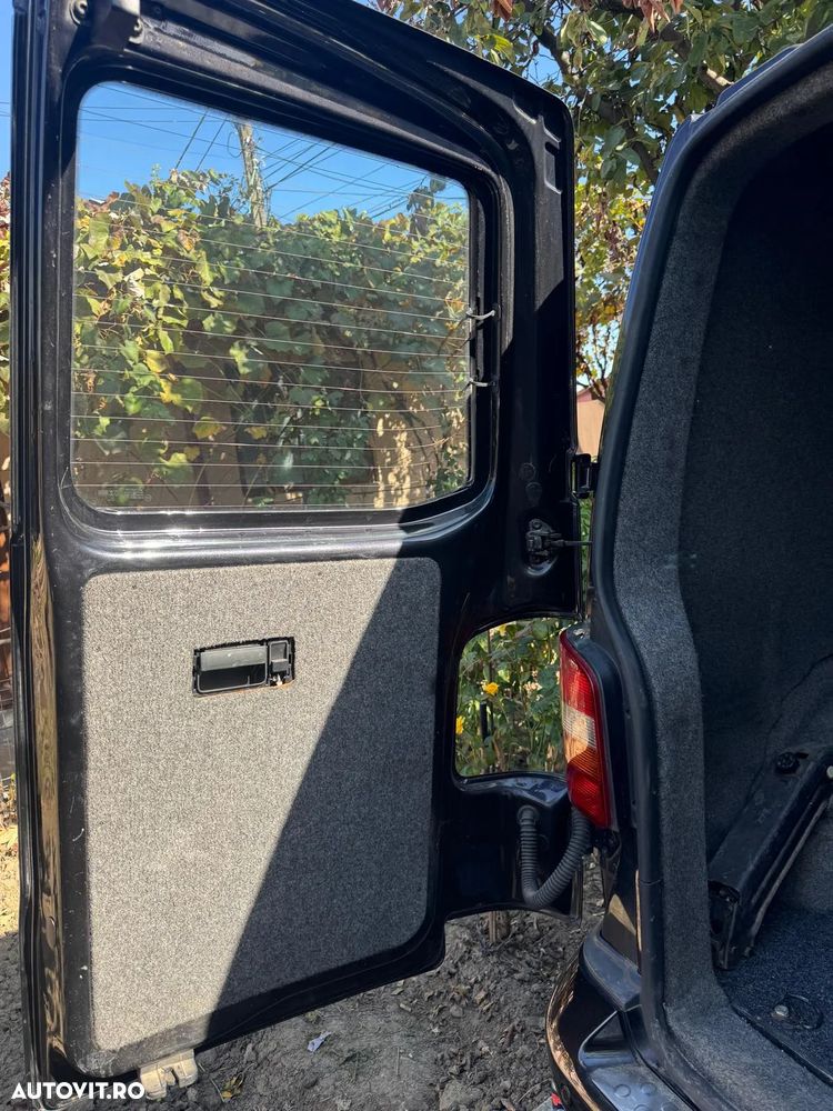 Volkswagen Transporter T5 - 4