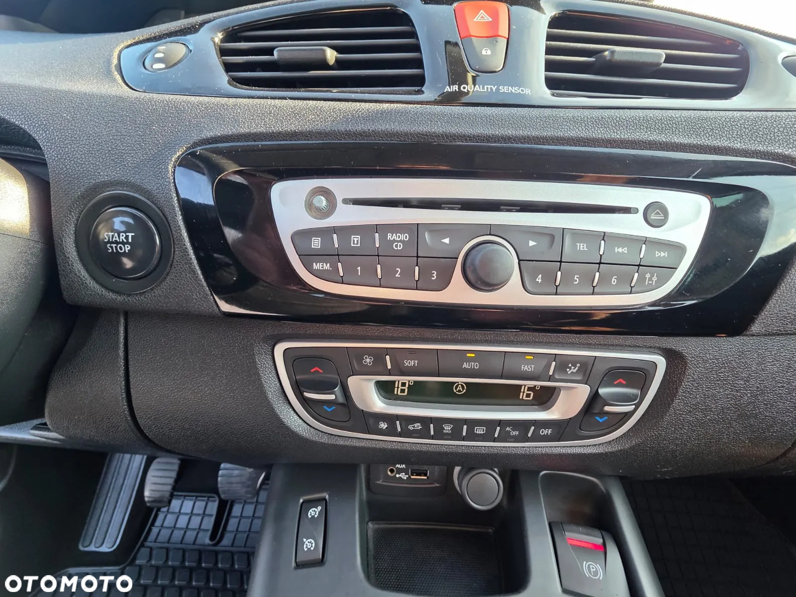 Renault Grand Scenic Gr 1.9 dCi Bose Edition - 21