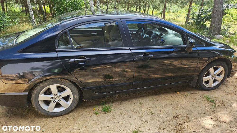 Honda Civic 1.8 Executive - 16