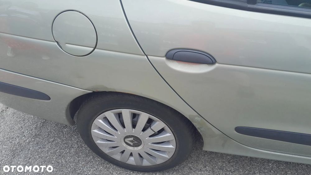 Renault Megane 1.6 - 8