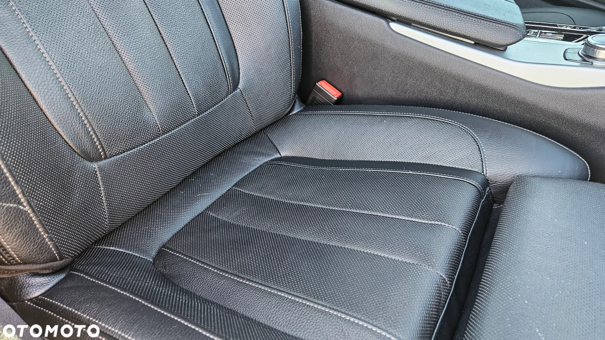 BMW Seria 5 520e - 14