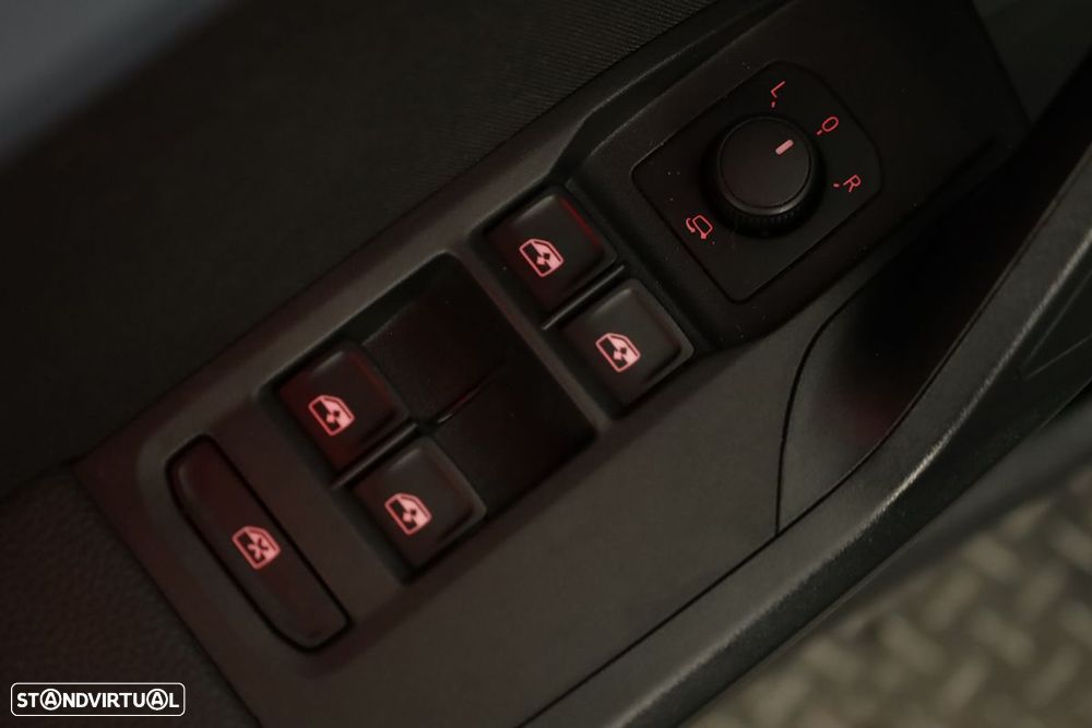 SEAT Ibiza 1.0 TSI FR DSG - 19