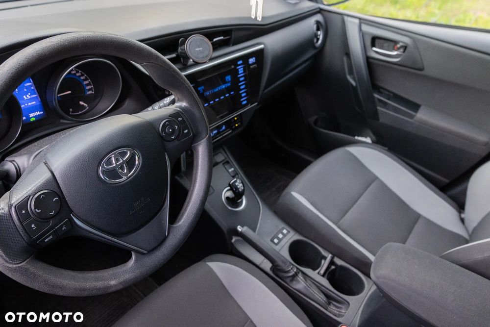Toyota Auris Hybrid 135 Active - 7