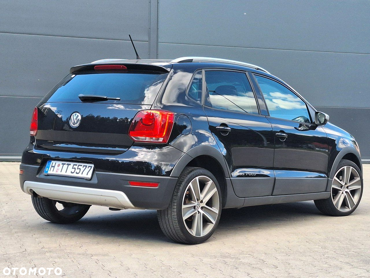 Volkswagen Polo - 2
