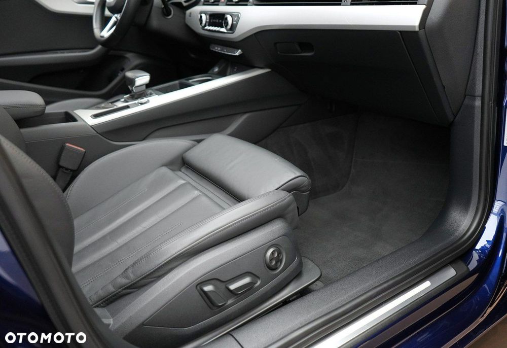Audi A4 Limousine - 29