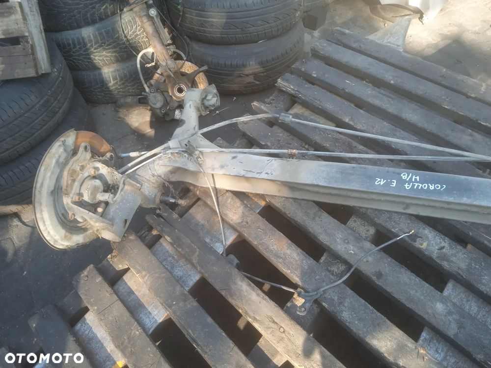 BELKA ZAWIESZENIA TYLNEGO TOYOTA COROLLA E12 - 3