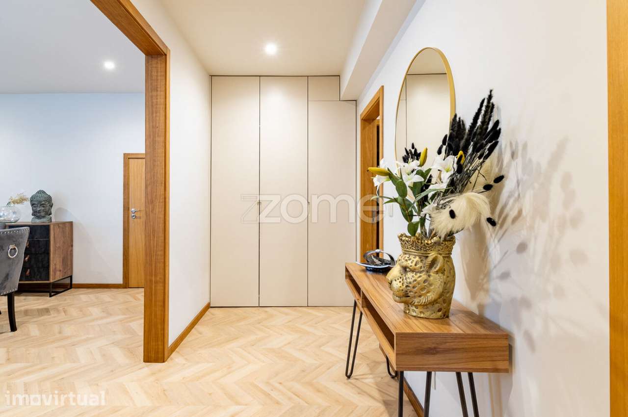 Andar Moradia T3 em Rio Tinto com 2 lugares de garagem - Grande imagem: 3/25