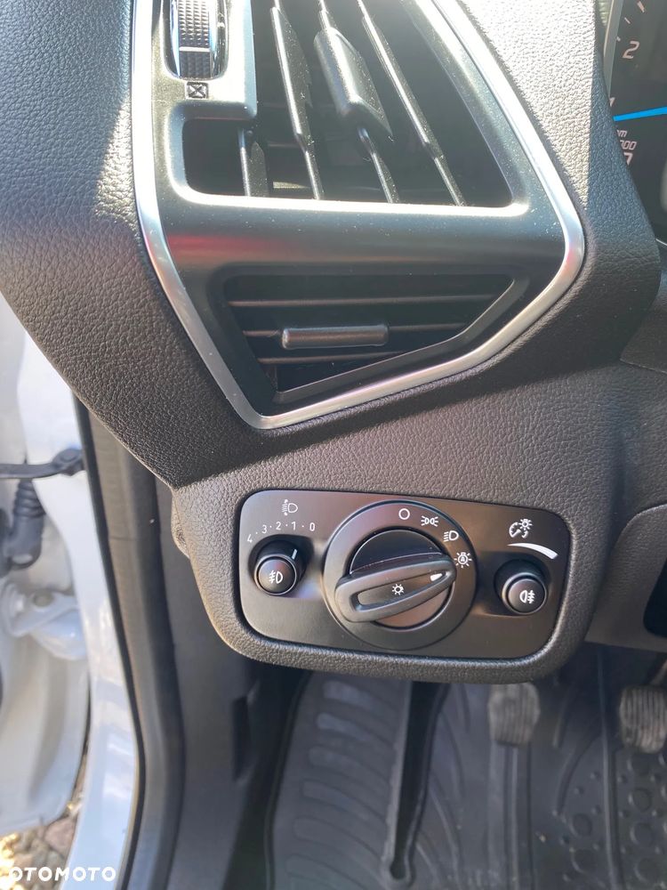 Ford Kuga 1.5 EcoBoost 2x4 Titanium - 15